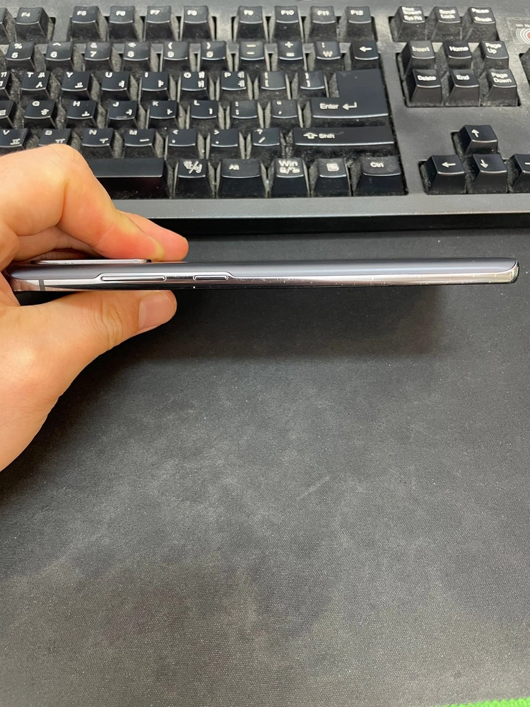 갤럭시노트20 그레이 256GB 무잔상 상태좋은 중고19만8천팝니다. 이미지