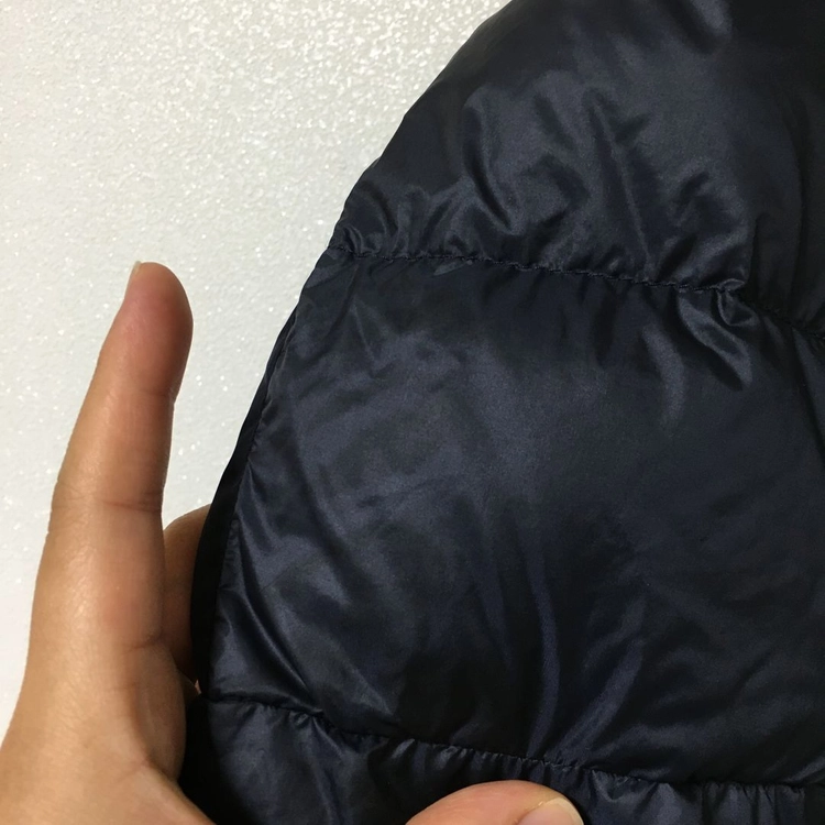 몽클레어 키즈 정품 구스 패딩 6Y 이미지