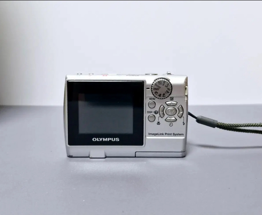 올림푸스 FE-130 디지털카메라 이미지