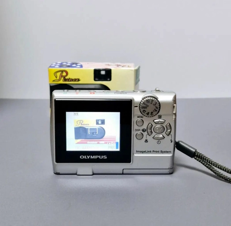 올림푸스 FE-130 디지털카메라 이미지