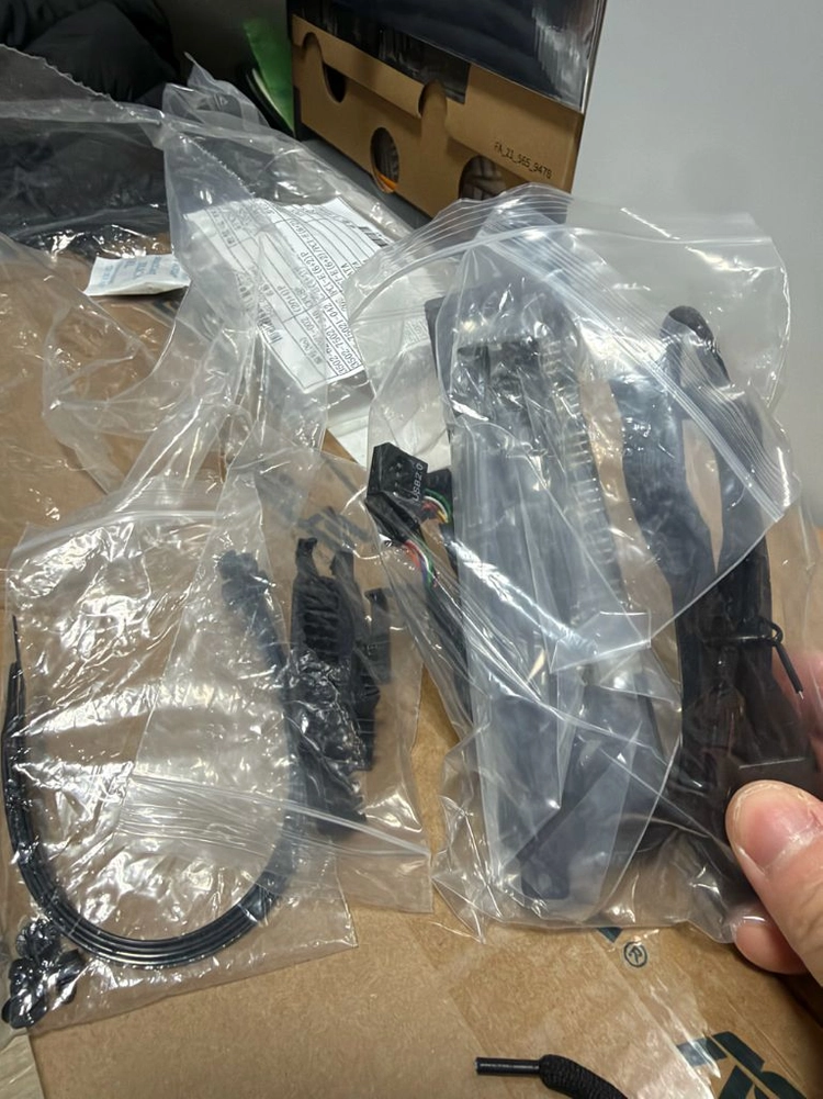 리안리 엣지 1200w 파워 이미지