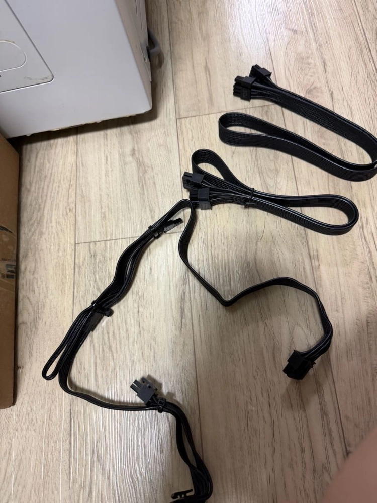 리안리 엣지 1200w 파워 이미지