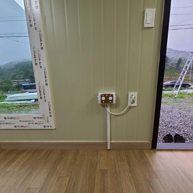 농막 컨테이너 3m x 6m 체류형쉼터 판매합니다 이미지