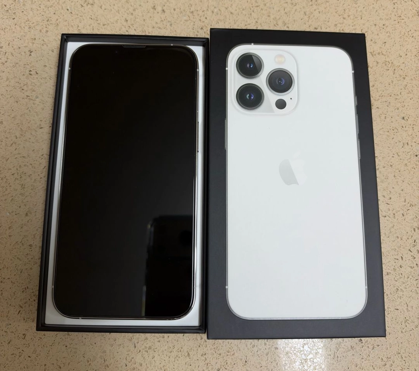 아이폰13프로 실버 256GB 이미지