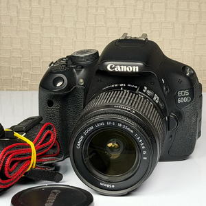 캐논 EOS 600D DSLR 카메라 이미지