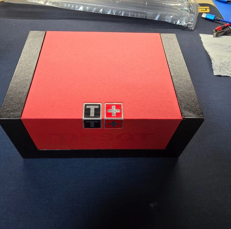 티쏘 PRX 40mm 청판 쿼츠 메탈시계 이미지