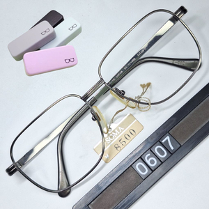 S-662 안경테 56mm 티타늄 스퀘어 빅사이즈 일본 빈티지 데드스톡 아메카지 레트로 Y2K 수입 패션 아이웨어 이미지