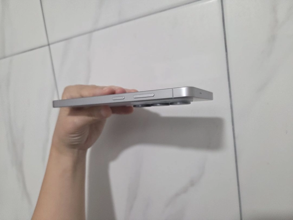 갤럭시s26울트라 512GB S급 새상품급 화이트 자급제 삼성전자 핸드폰 휴대폰 이미지
