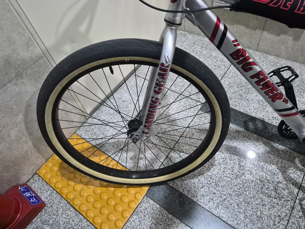 윌리바이크 se bikes 빅플라이어 기스도까 없음 이미지