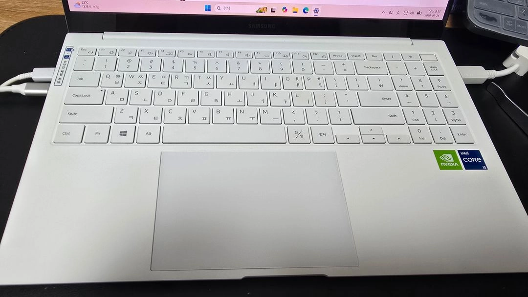 삼성전자 갤럭시북 이온 NT931XCJ-KC1/C 이미지