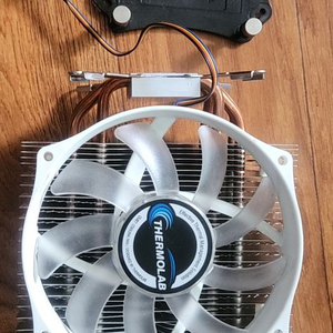 써모랩 TRINITY WHITE LED cpu쿨러 이미지