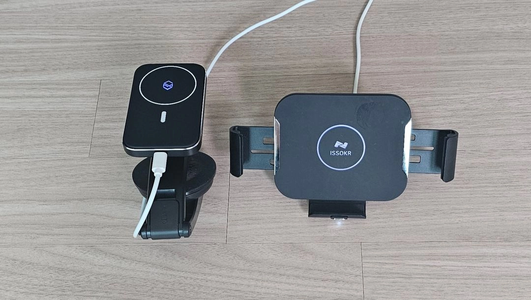(정품) 차량용 무선 충전 거치대 2종 (2대) 이미지