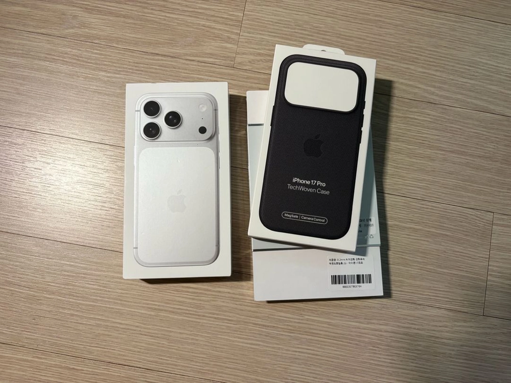 아이폰 17프로 256GB 실버 자급제 (배터리100% 사이클 12회 새제품급) 이미지
