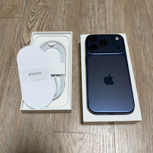아이폰 17 프로 딥블루 256GB 이미지