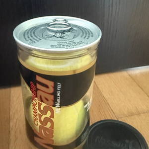 낫소(Nassau) &만일(Manil) 테니스공 캔 이미지