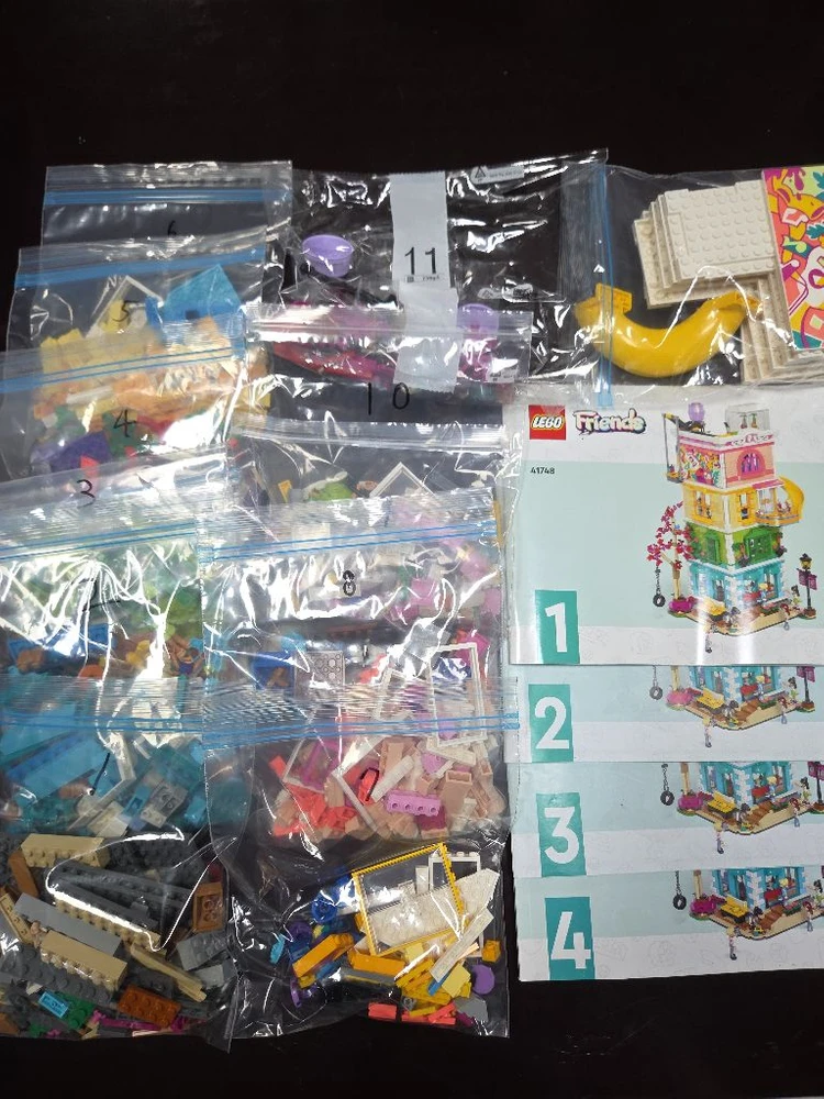 레고 프렌즈 41748 하트레이크 시티 커뮤니티 센터 중고상품 이미지