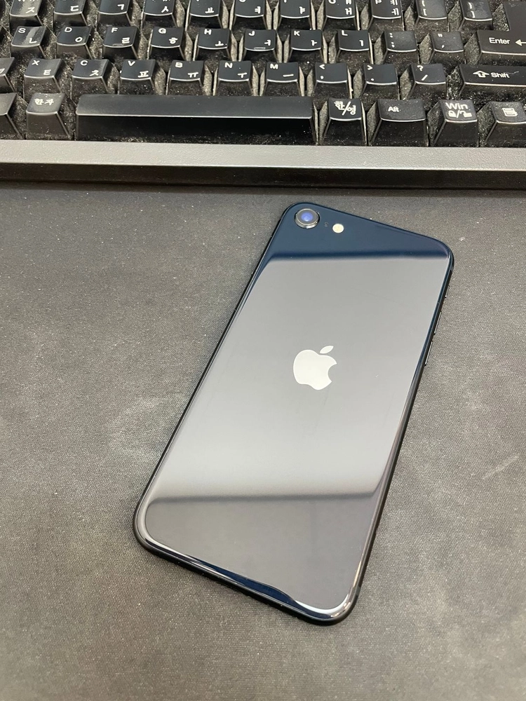 아이폰SE3 블랙 128GB 상태좋은 중고29만팝니다. 이미지