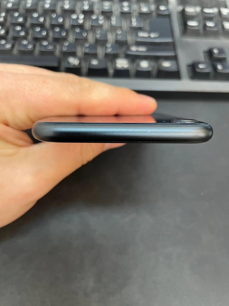 아이폰SE3 블랙 128GB 상태좋은 중고29만팝니다. 이미지