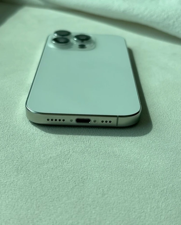 아이폰 16 Pro 256GB 화이트티타늄 배터리 91% 판매합니다 이미지