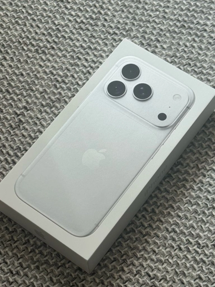 아이폰18프로 실버 512GB (미개봉급) 초새상품 이미지