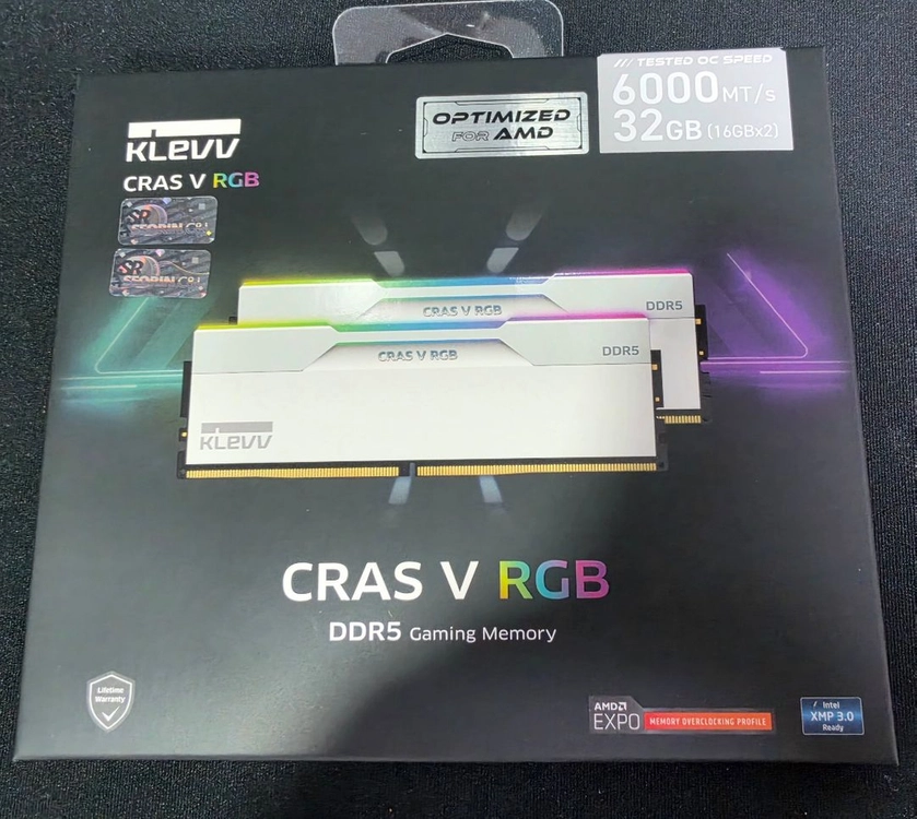 에센코어 클레브 DDR5-6000 CL30 CRAS V RGB 화이트 AMD 32GB 미개봉 이미지
