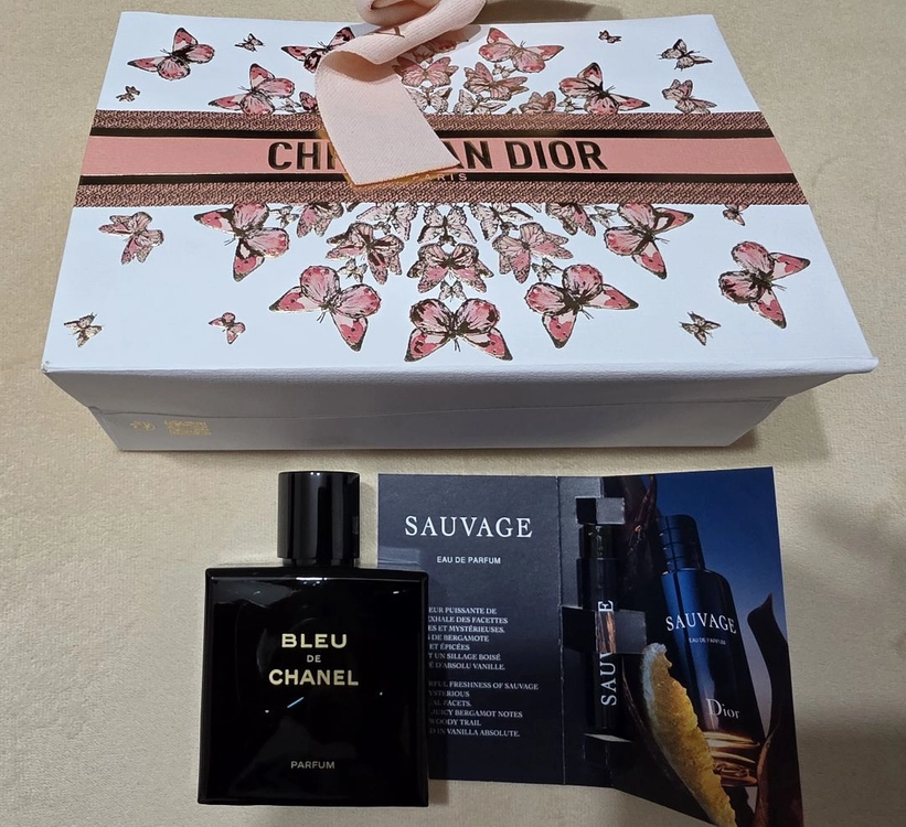 국문)블루 드 샤넬 빠르펭 퍼퓸 50ml+디올 소바쥬 오 드 퍼퓸(서비스) 이미지