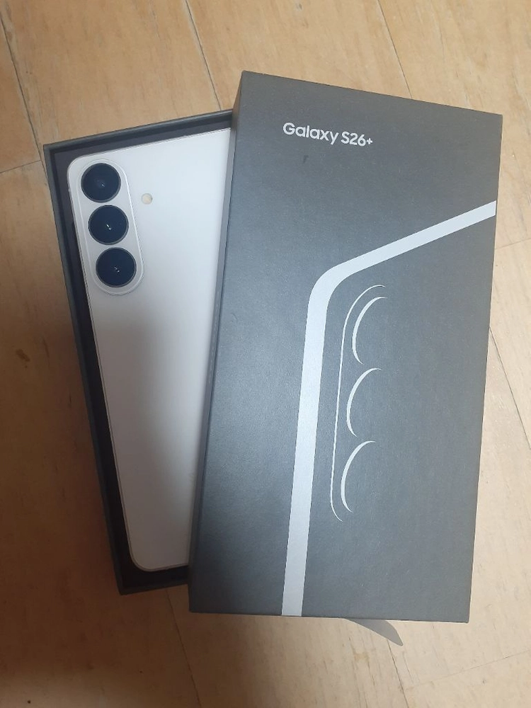 갤럭시S26플러스 512G 개봉새것(화이트) - 안심되는 중고거래