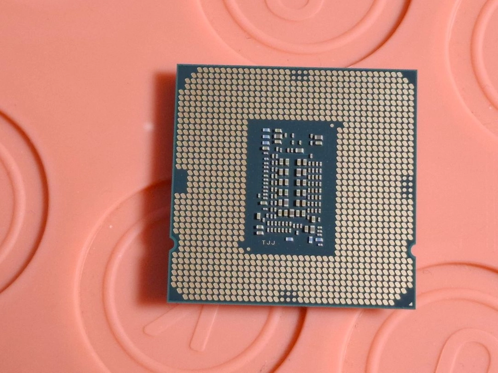 인텔 펜티엄 골드 G6405 CPU (LGA1200 / 써멀구리스 포함) 10세대 11세대 1200 내장그래픽 탑재 이미지