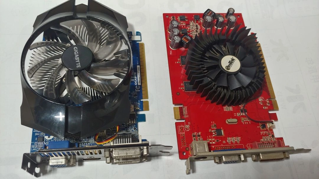 고장 구형 그래픽카드 2종 (GTX650,7600GT) 팝니다.. 이미지