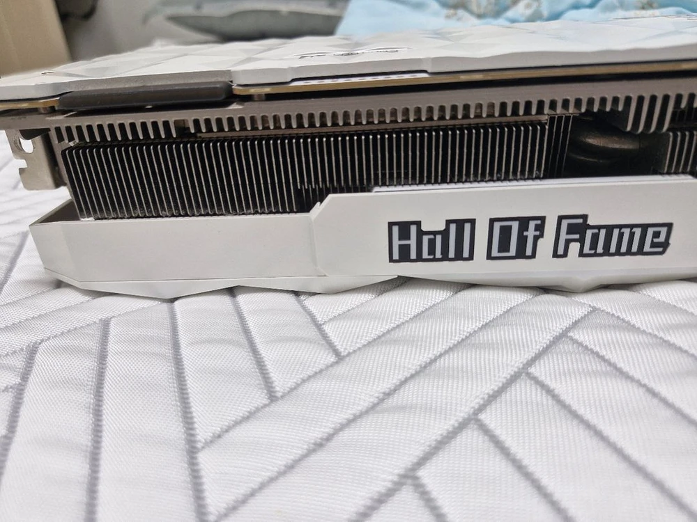 3090ti hof 그래픽카드 판매합니다. 이미지