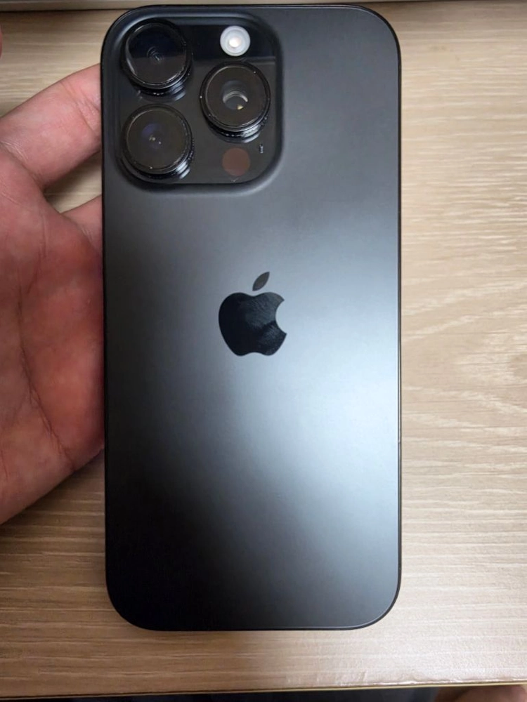 아이폰 16프로 128GB 블랙 이미지
