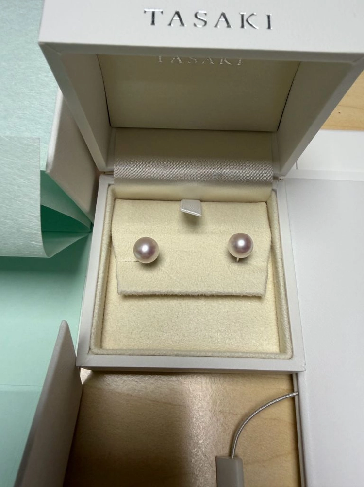 (국내백화점 구매) 타사키 진주 귀걸이 8mm 새상품 판매합니다. 이미지