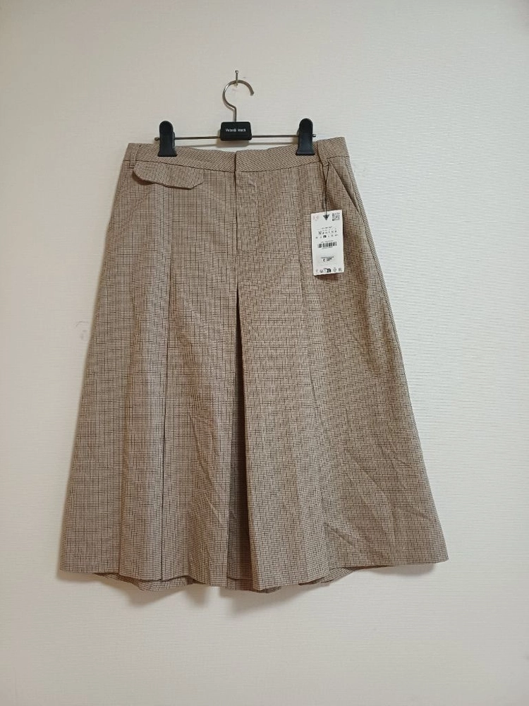 미착용 ZARA 플리츠 미디스커트 M 판매합니다 이미지