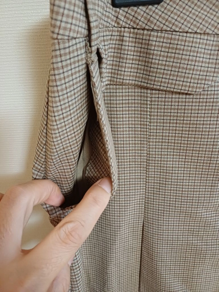 미착용 ZARA 플리츠 미디스커트 M 판매합니다 이미지
