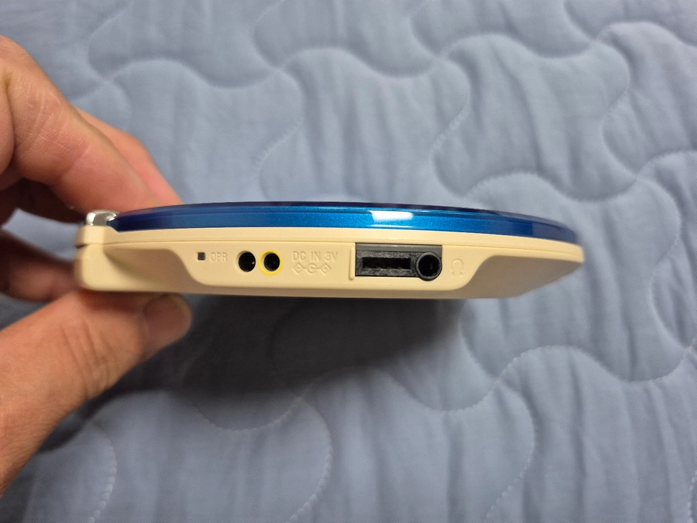 SONY D-NE820 BLUE색상 정상작동품 판매합니다. 이미지
