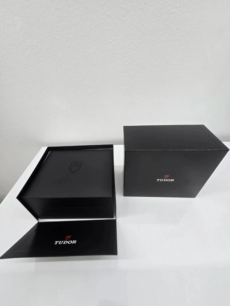 튜더 로얄 38mm 살몬 다이얼 풀박스 이미지