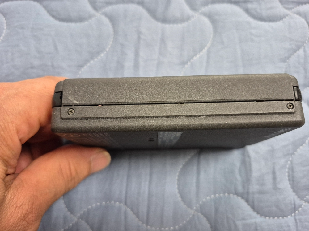 SONY WM-503 DARK GREY색상 정상작동품 판매합니다. 이미지