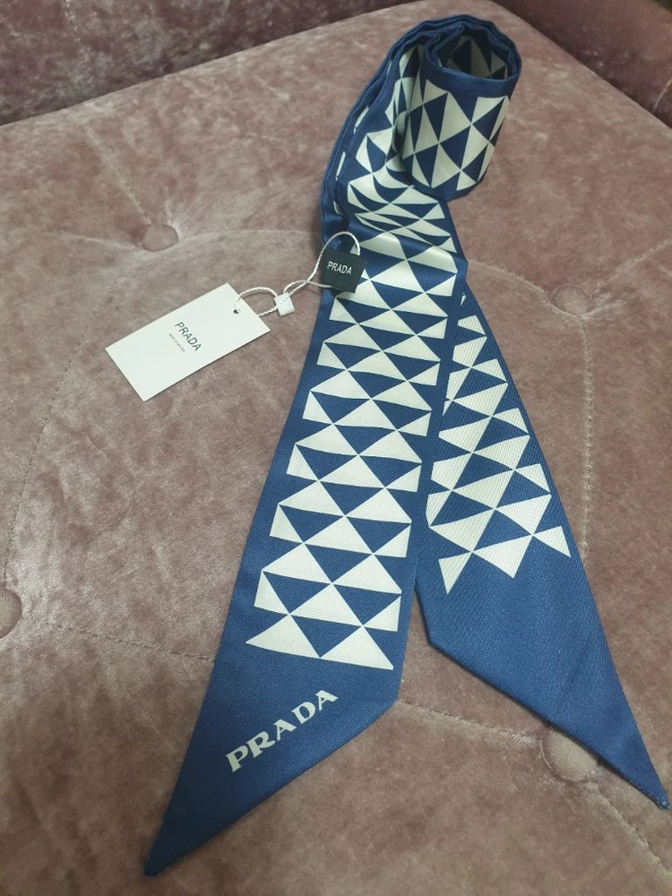 프라다샤넬버버리루이방도스카프트윌리 이미지