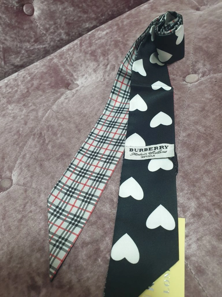 프라다샤넬버버리루이방도스카프트윌리 이미지