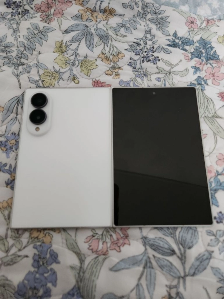 갤럭시 폴드8 256GB 유심기변용 팝니다 초급쳐 이미지