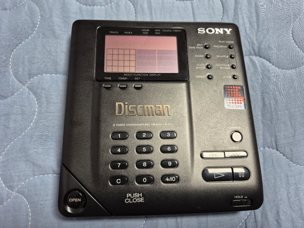 SONY D-350 BLACK색상 정크기기 판매합니다. 이미지