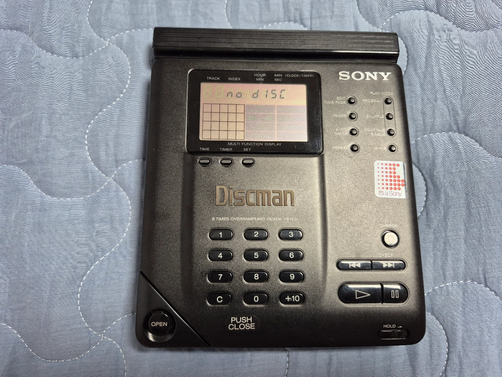 SONY D-350 BLACK색상 정크기기 판매합니다. 이미지