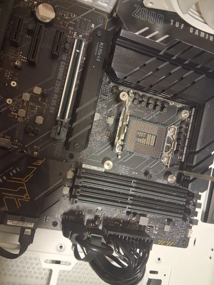 12700kf + z690 tuf d4 + 쿨러 세트 이미지