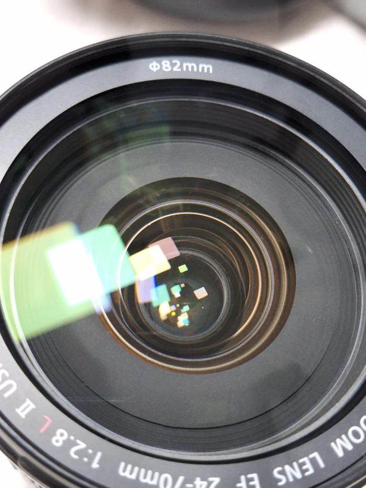 EF24-70mm F2.8L USM ii 신계륵 렌즈 이미지