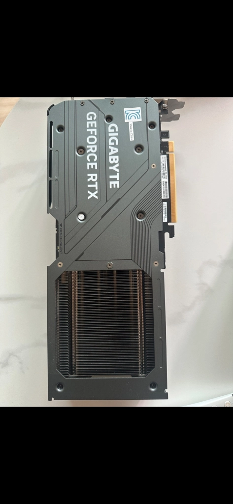 RTX 4070 SUPER 그래픽카드 - 안심되는 중고거래