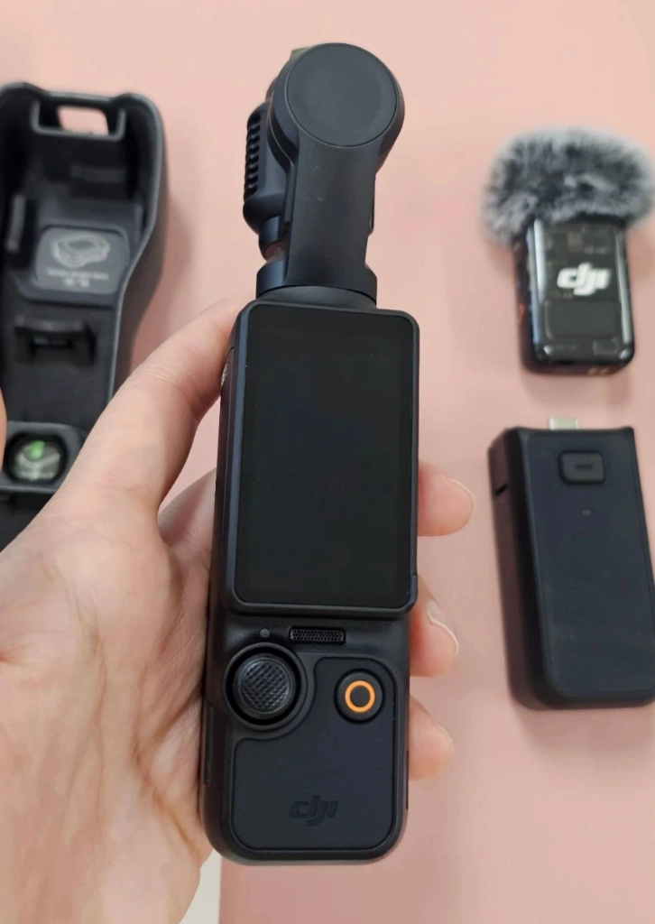 DJI 오즈모 포켓3 크리에이터 콤보 - 안심되는 중고거래