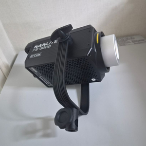 난라이트 FS-300B 조명 지속광 유튜브 촬영 nanlite 이미지