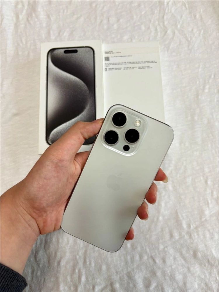 새상품급 아이폰 15pro128GB 네추럴 티타늄 (배터리85%) 이미지
