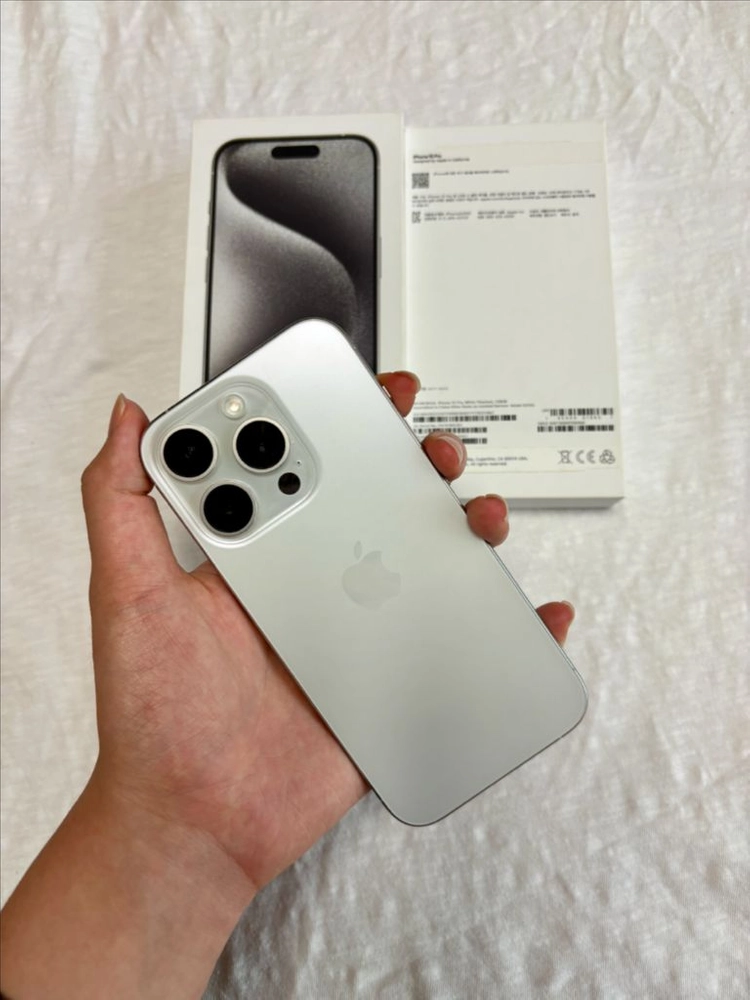 새상품급 아이폰 15pro128GB 네추럴 티타늄 (배터리85%) 이미지