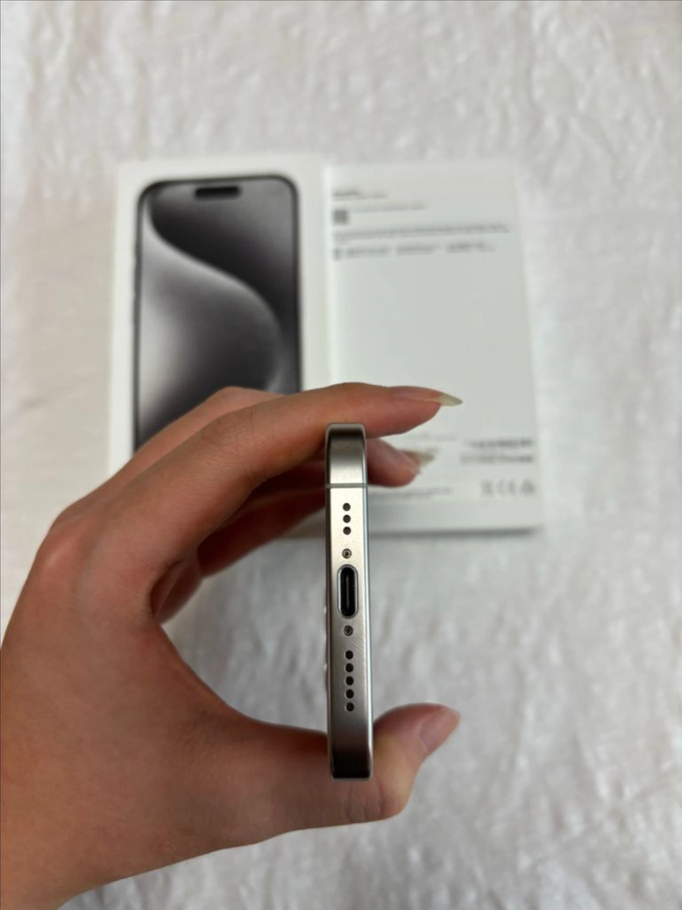 새상품급 아이폰 15pro128GB 네추럴 티타늄 (배터리85%) 이미지